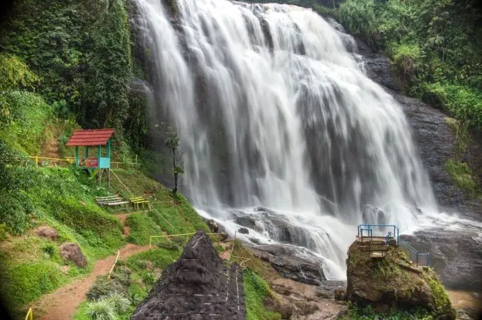 Amazing Natural Tourism Destinations in West Java That You Must Visit