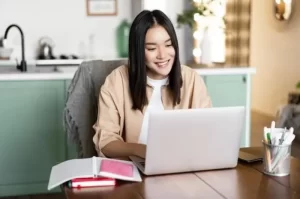 Benefits of Having a Side Job for Your Career Development